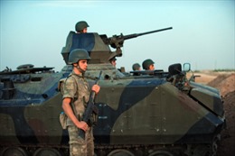 Thổ Nhĩ Kỳ và Syria liên tiếp dùng hỏa lực đáp trả nhau 